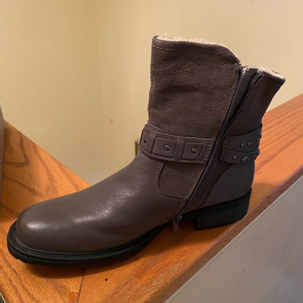 Earthbound Leather Boots